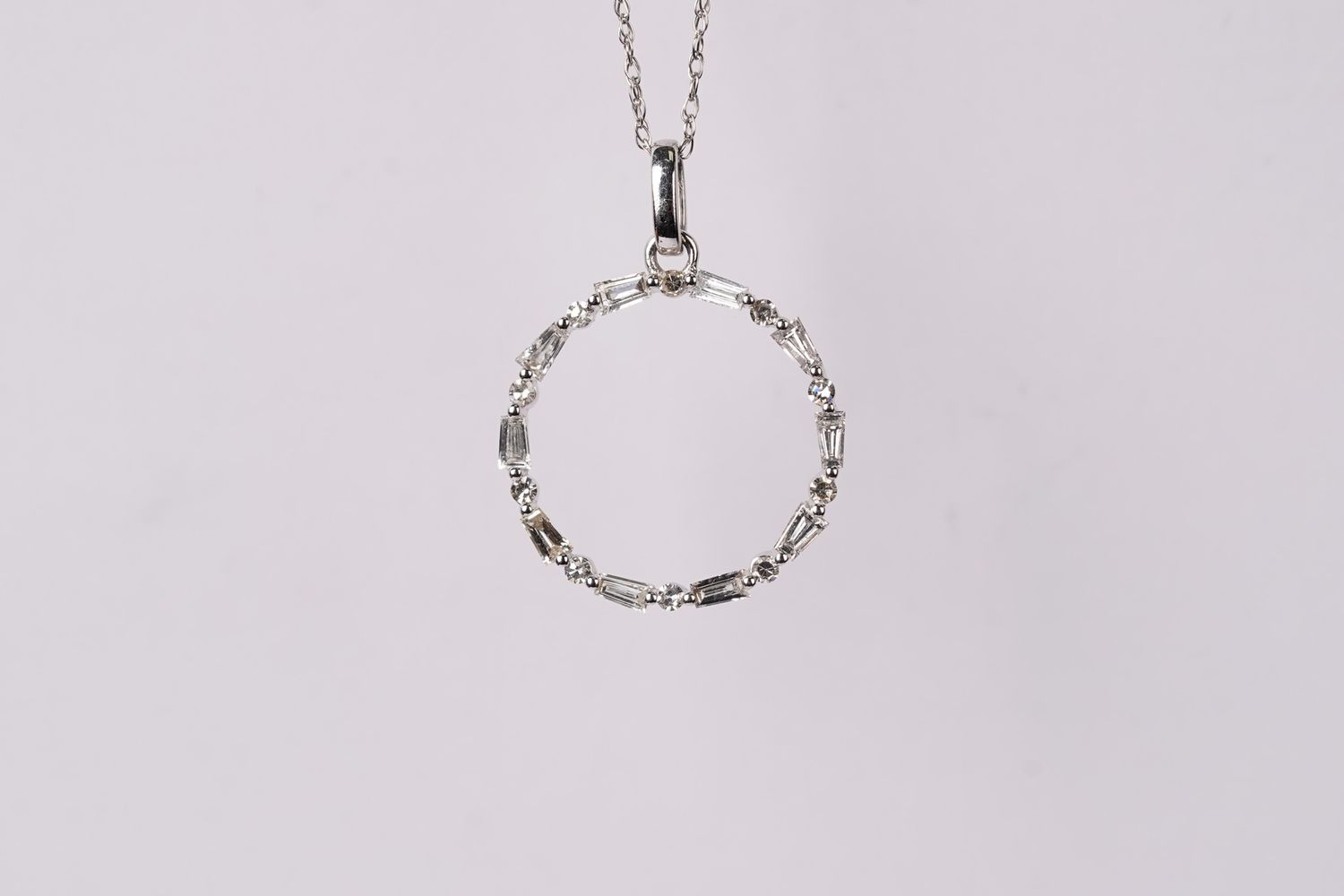 NTT- 14KW 1.31g .40ctw Baguette Diamond Circle Necklace 18&quot;