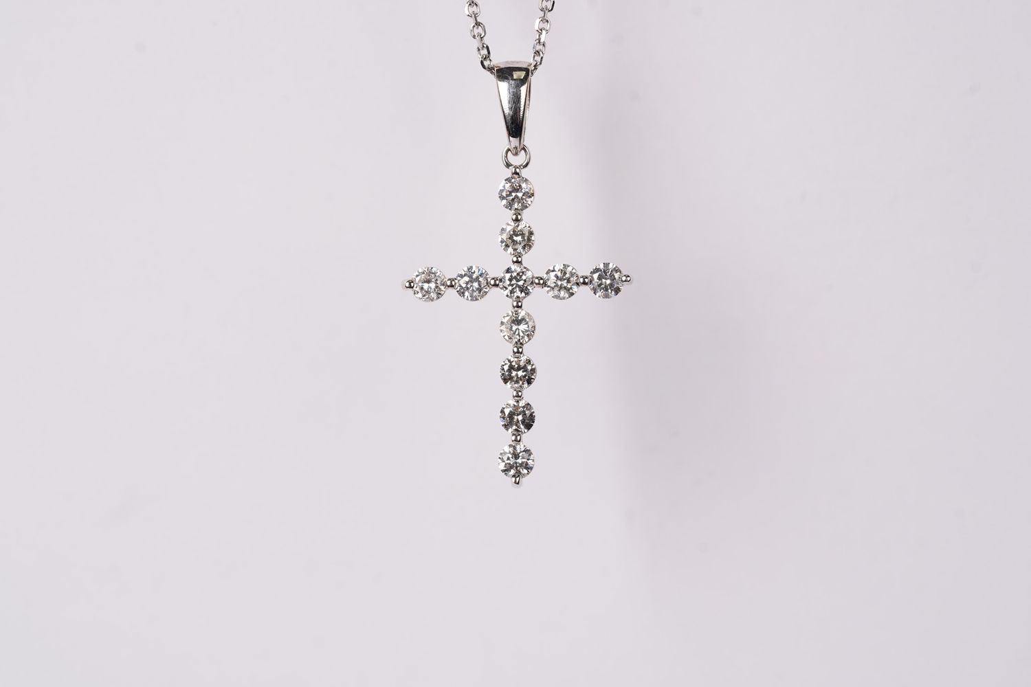 LTTX- 3.21g .87ctw Diamond Cross Necklace 16&quot;
