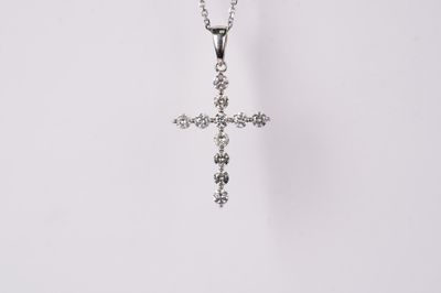 LTTX- 3.21g .87ctw Diamond Cross Necklace 16&quot;