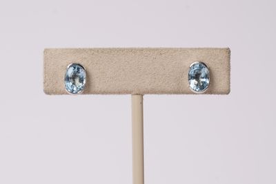 DTTX- 14KW 1.82g 1.00ctw Aquamarine Half Bezel Stud Earrings