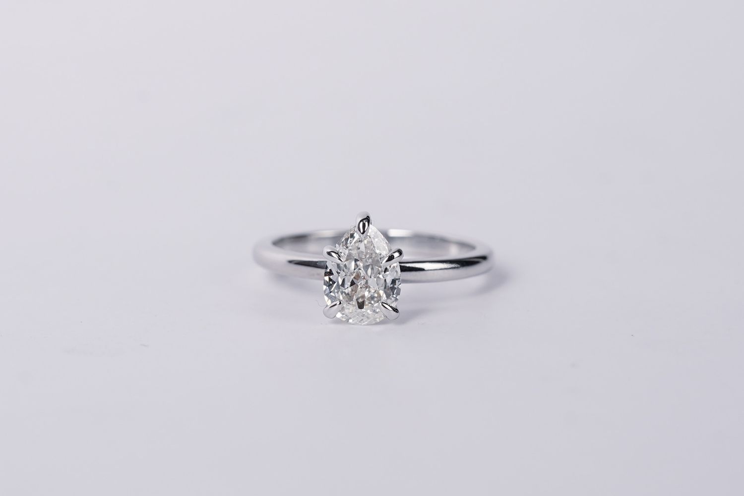 NRTT- 14KW 2.77g 1.05ct G/VS2 GIA Antique Pear Diamond Solitaire Engagement Ring (size 7)