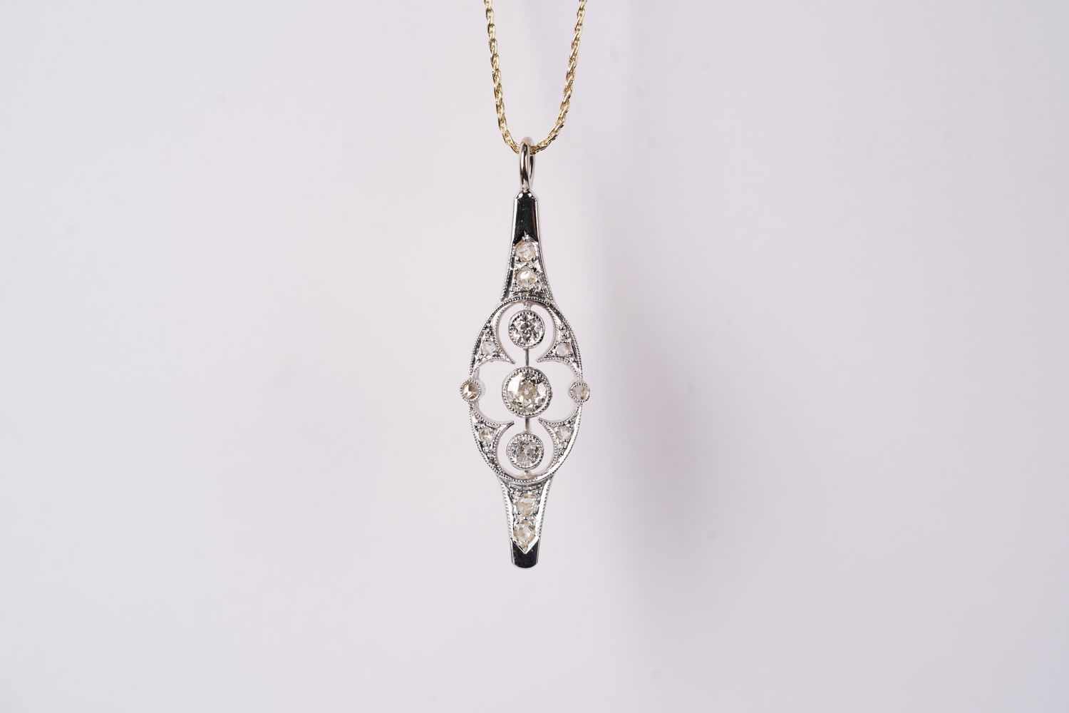 RETX- 14KWY 6.00g .49ctw Diamond Antique Necklace 20&quot;