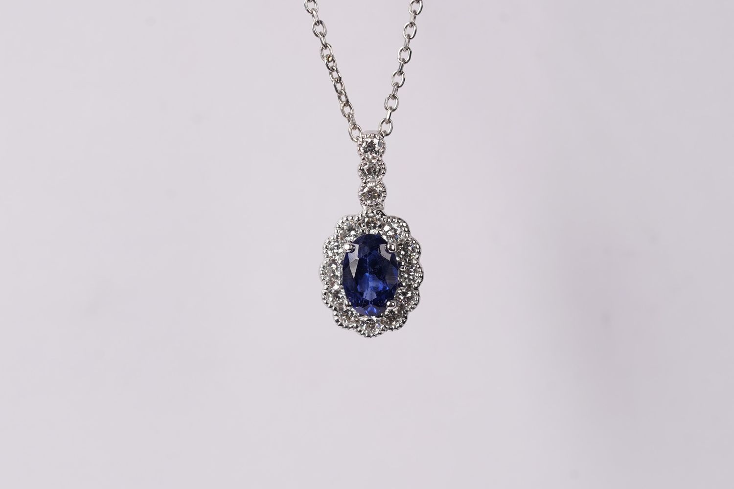 EETX- 18KW 2.40g .90ctw Sapphire &amp; Diamond Halo Necklace 18&quot;