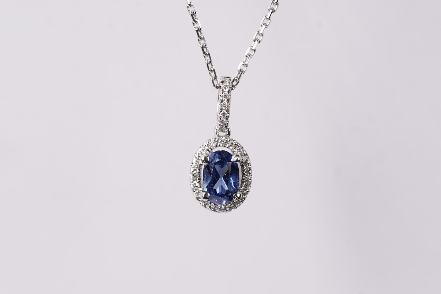 EATT- 14-18KW 2.79g .65ctw Sapphire &amp; Diamond Halo Necklace 16-18&quot;