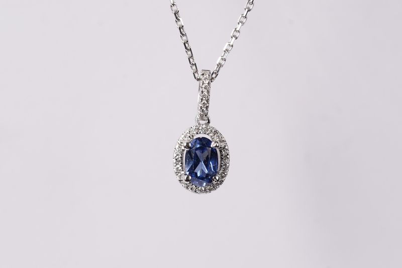 EATT- 14-18KW 2.79g .65ctw Sapphire &amp; Diamond Halo Necklace 16-18"