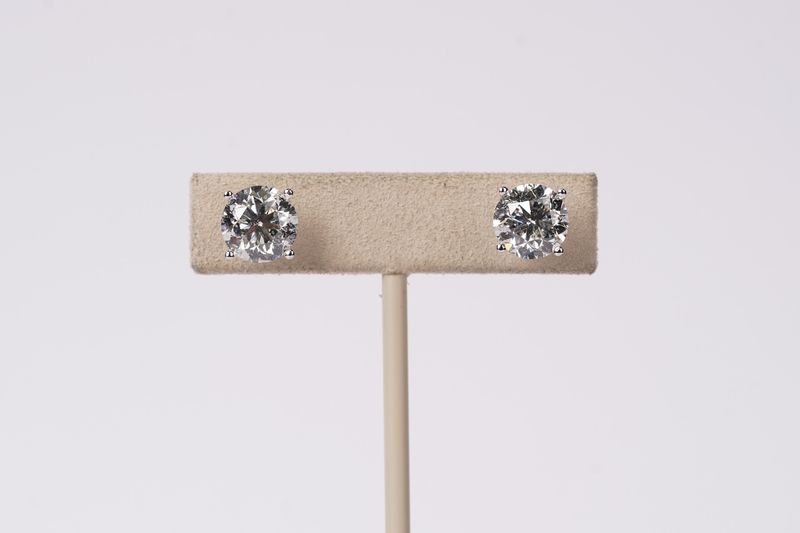 NNDTP-14KW 6.08ctw G-H/I1 Round Diamond Stud Earrings