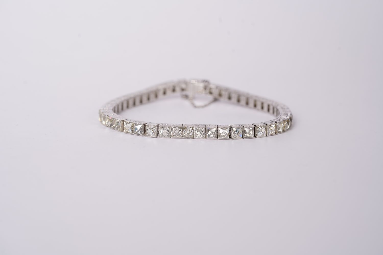 Platinum 35.60g 19.95ctw French Cut Diamond Antique Tennis Bracelet 7&quot;