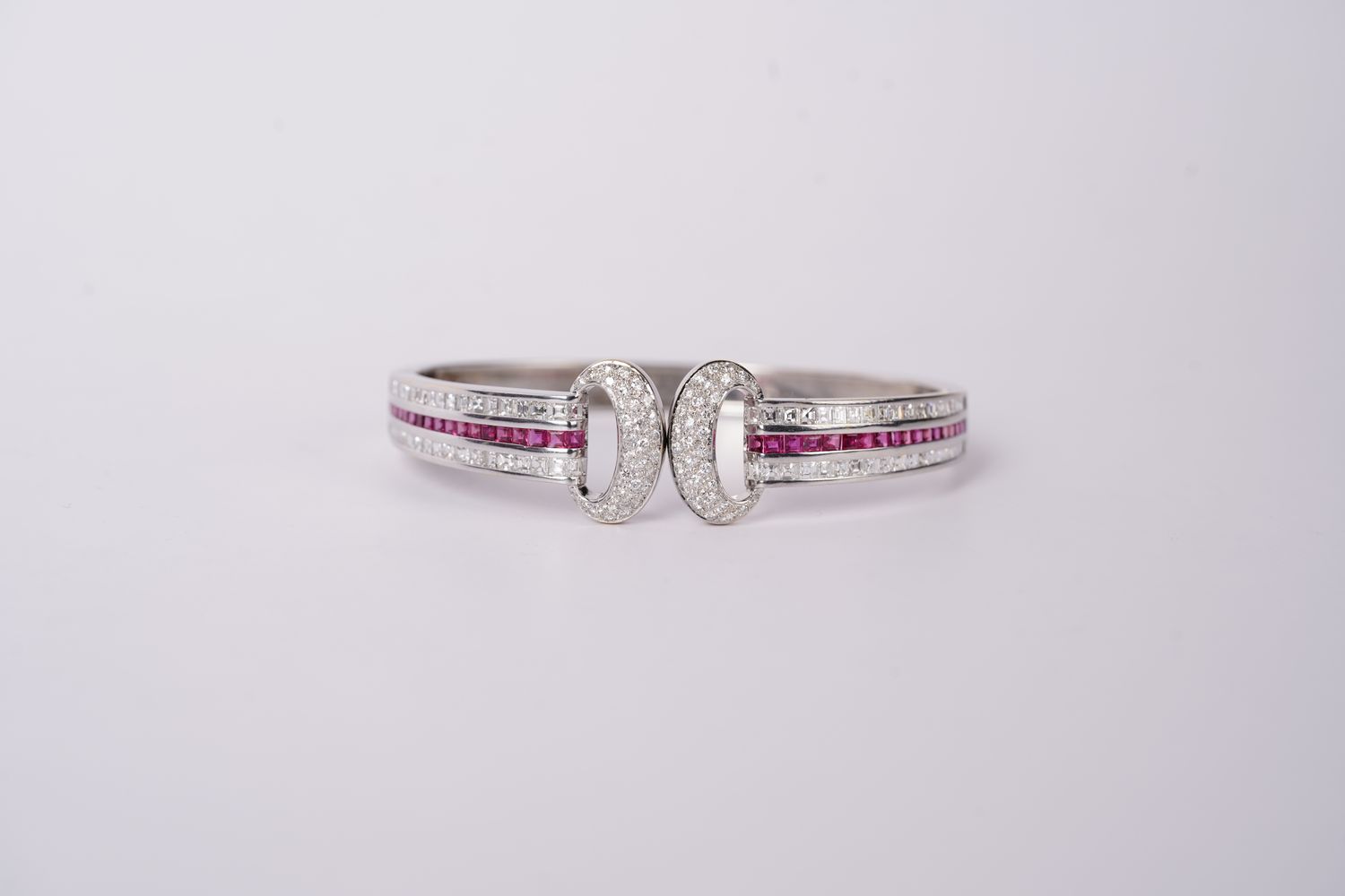 18KW 24.12g 6.80ctw Ruby &amp; Diamond Antique Fashion Bangle Bracelet