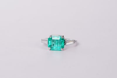 ERTPX-Platinum 4.48g 3.16ctw (2.46ctr) Emerald &amp; Diamond Antique Ring (size 6.5)