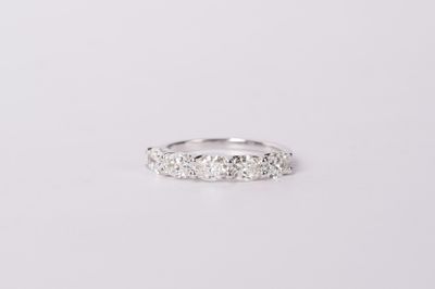 VLET-14KW 2.69g 1.51ctw H-I/VVS1-VS1 GIA Oval Diamond Stackable Band (size 7)