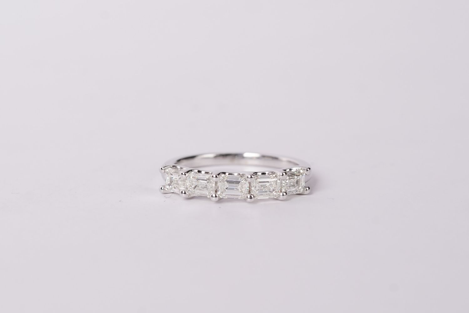 VLET-14KW 2.84g 1.50ctw H/VVS1-VS1 GIA Emerald Diamond Stackable Band (size 7)
