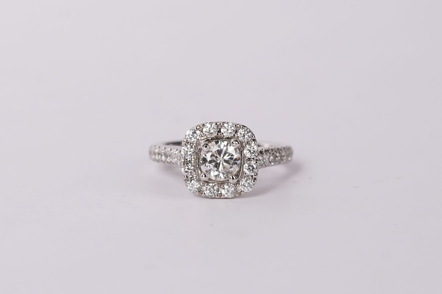 IET- 14KW 4.1g 1.50ctw (.50ctr) H/SI2 Round Diamond Neil Lane Halo Engagement Ring (size 4.5)