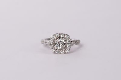 IET- 14KW 4.1g 1.50ctw (.50ctr) H/SI2 Round Diamond Neil Lane Halo Engagement Ring (size 4.5)