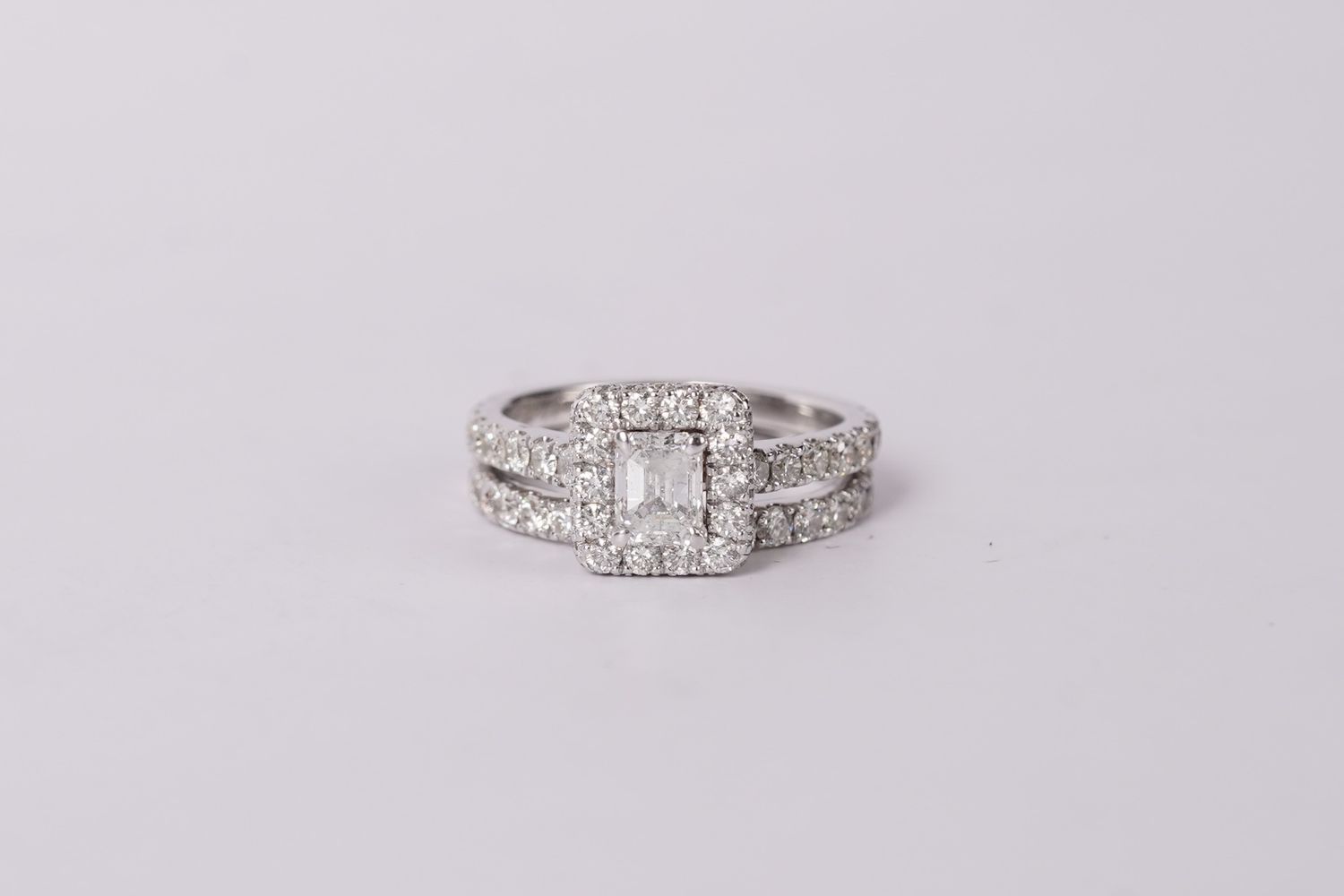 VATT- 14KW 6.1g 2.25ctw (.70ctr) H/SI2 Emerald Cut Diamond Neil Lane Halo Wedding Set (size 6)