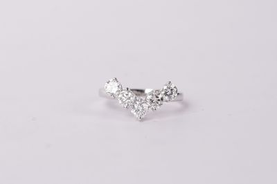 BTTX- Platinum 4.18g 1.00ctw G-H/SI1-SI2 Diamond V-Band (size 5.75)