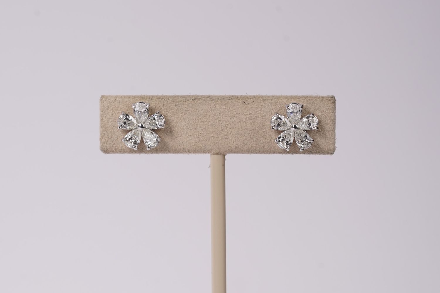 DITX- 14KW 2.69g 1.50ctw Lab Grown Pear Diamond Fashion Earrings