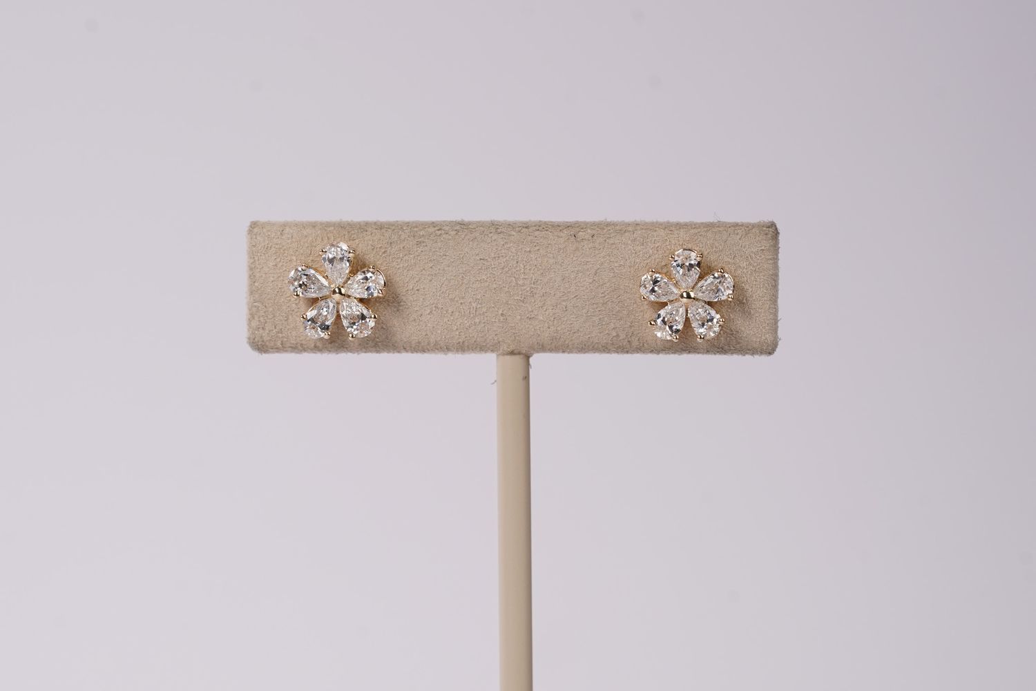 NATX- 14KY 1.96g 1.00ctw Lab Grown Pear Diamond Fashion Earrings