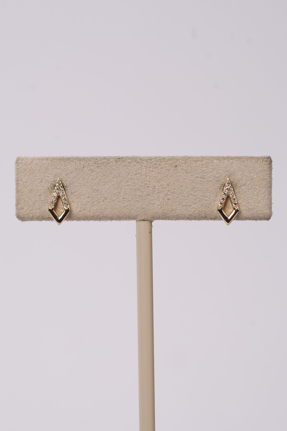 VTT- 14KY .83g .05ctw Diamond Geometric Stud Earrings