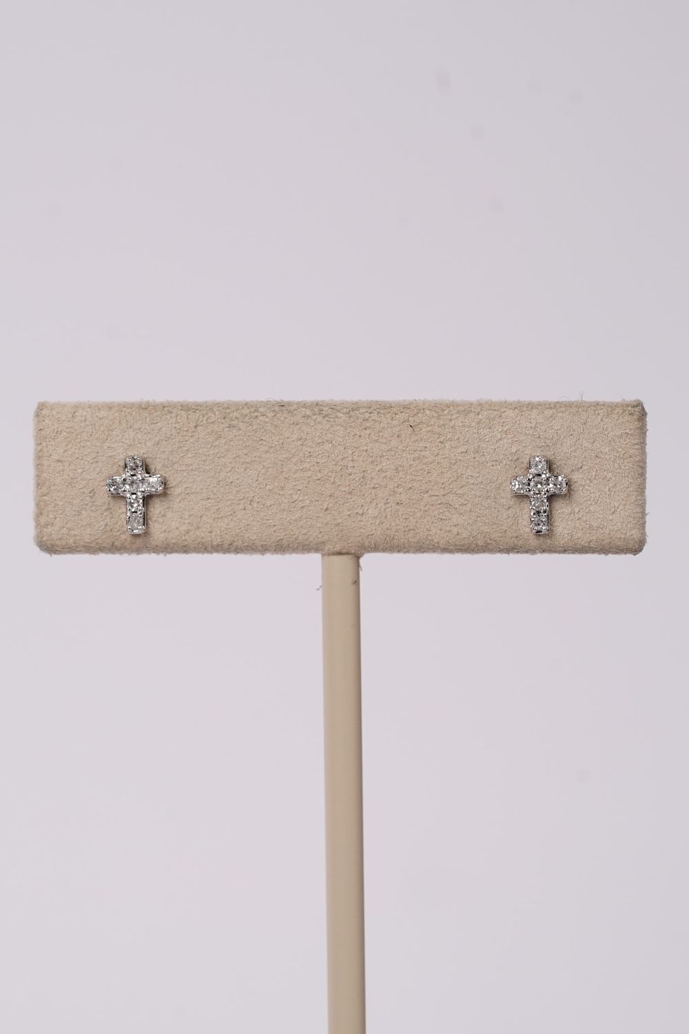 VNT- 14KW .97g .11ctw Diamond Cross Earrings