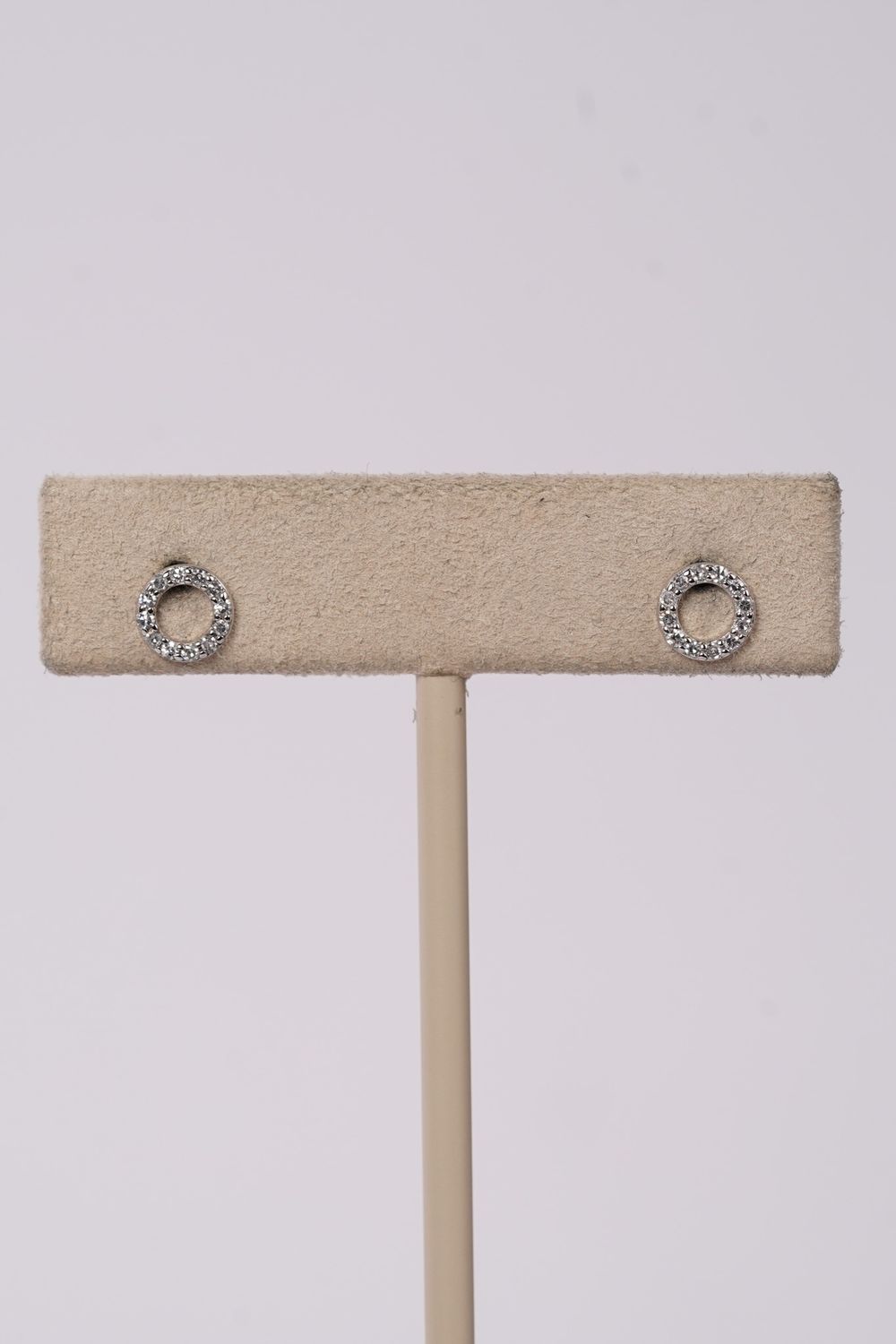 VDT- 14KW .70g .12ctw Diamond Circle Stud Earrings