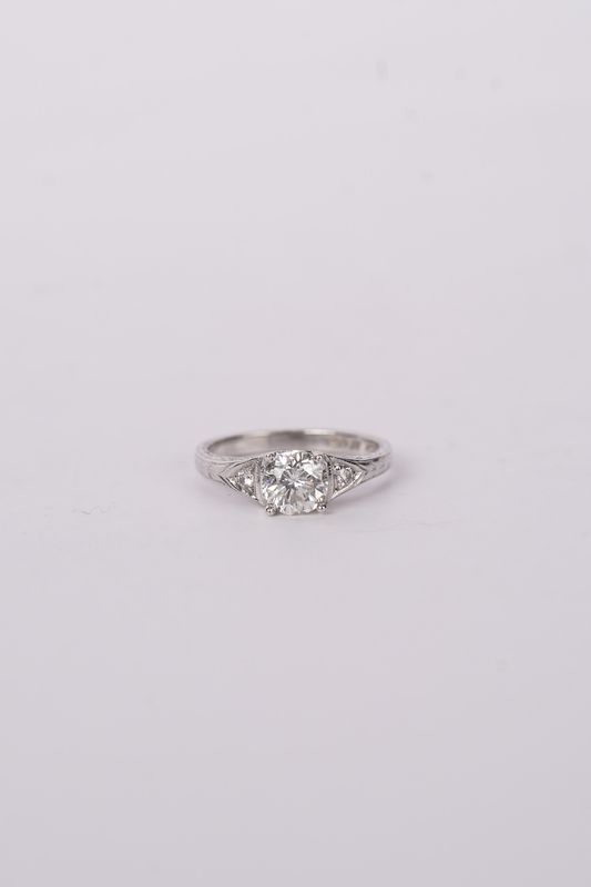 AATT- 14KW 2.59g 1.10ctw (1.05ctr) H/SI2 Old European Cut Diamond Vintage Ring (size 5.5)