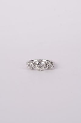 DITT- Platinum 6.26g 2.42ctw (1.32ctr) H/SI2 European Diamond Three-Stone Ring (size 5.75)