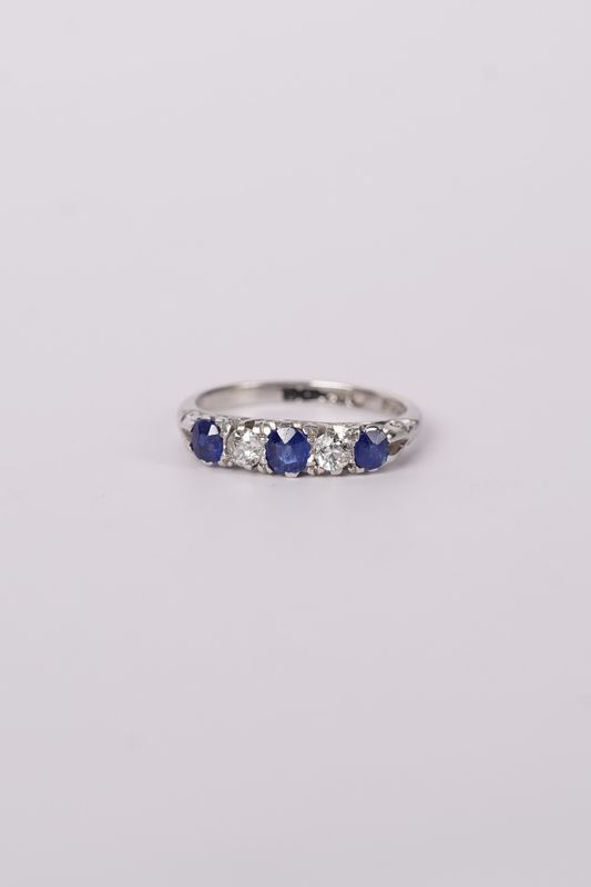 VATT- 18KW 3.46g 1.40ctw No Heat GIA Sapphires &amp; Diamond Antique Ring (size 6.75)