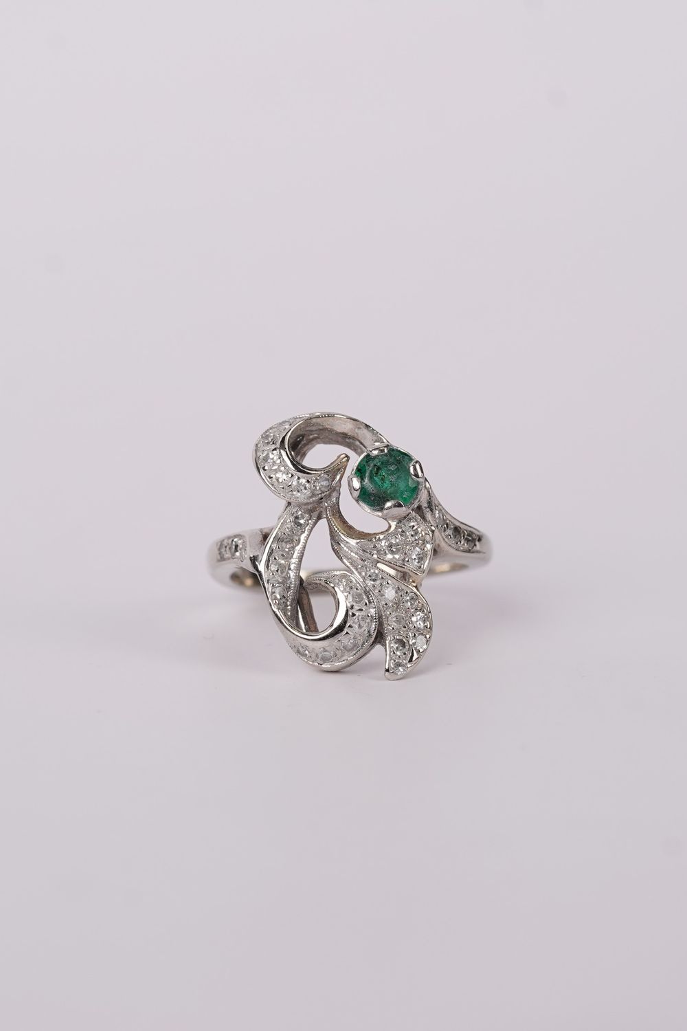 DTT- 14KW 4.69g .70ctw Emerald &amp; Diamond Vintage Ring (size 6.75)