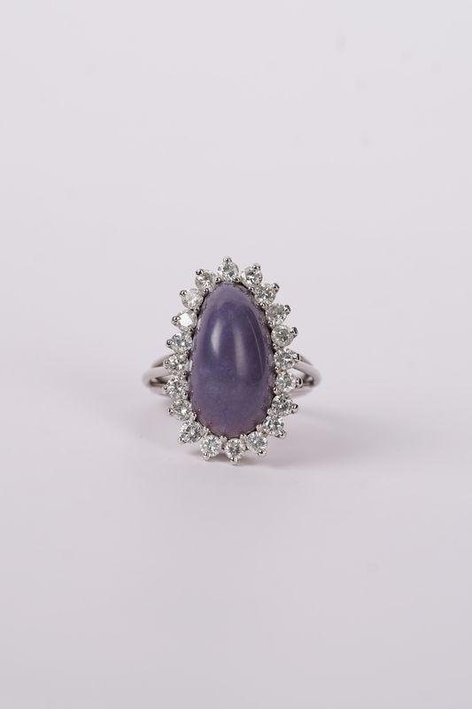 EET-14KW 6.9g 5.10ctw (4.00ctr) Chalcedony &amp; Diamond Halo Antique Ring (size 7.25)