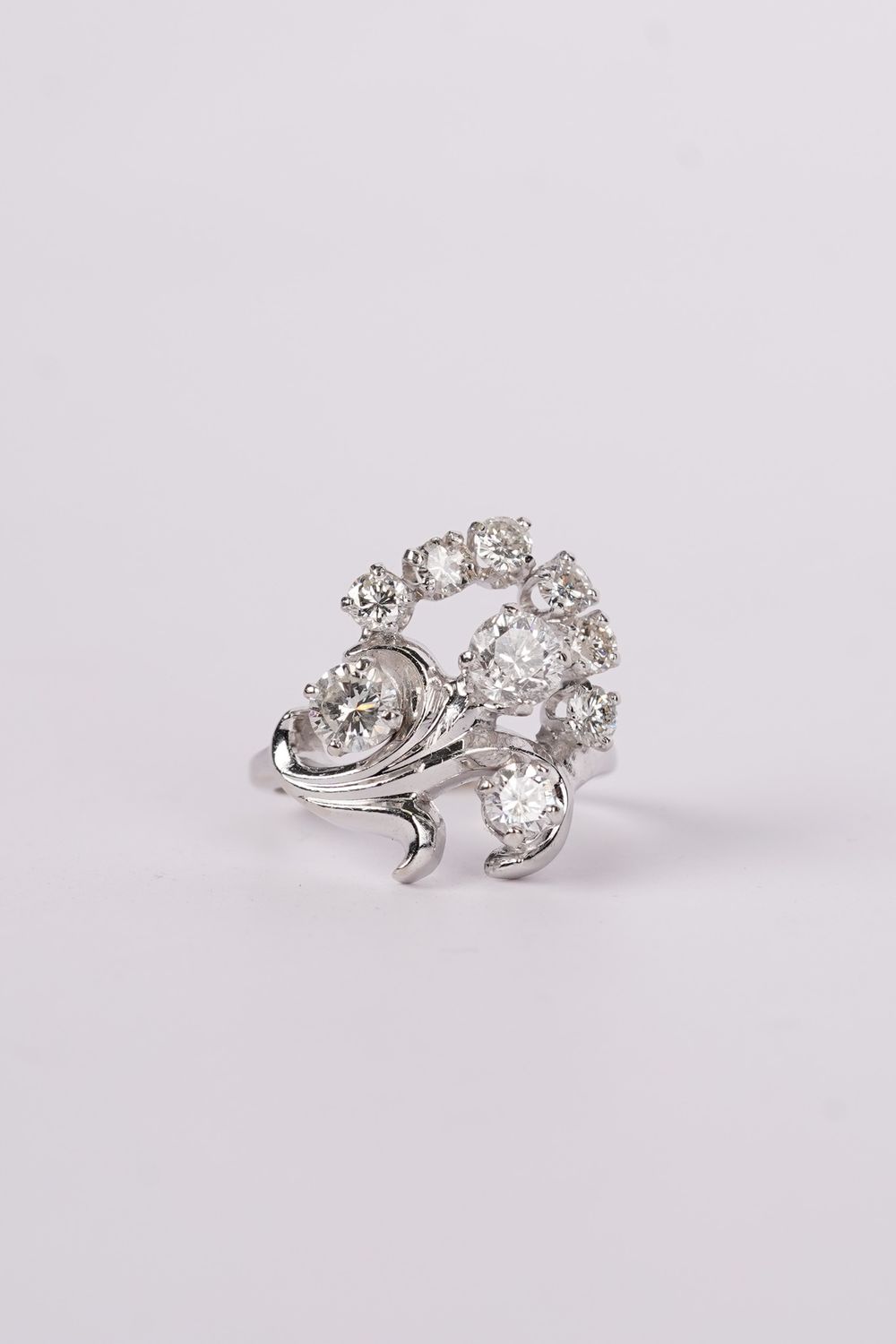 BTTX-14KW 5.3g 2.00ctw Diamond Antique Ring (size 6)