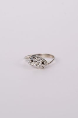 RET- 18KW 2.17g .64ctw (.50ctr) J/SI1 Old Mine Cut Diamond Vintage Ring (size 6.75)