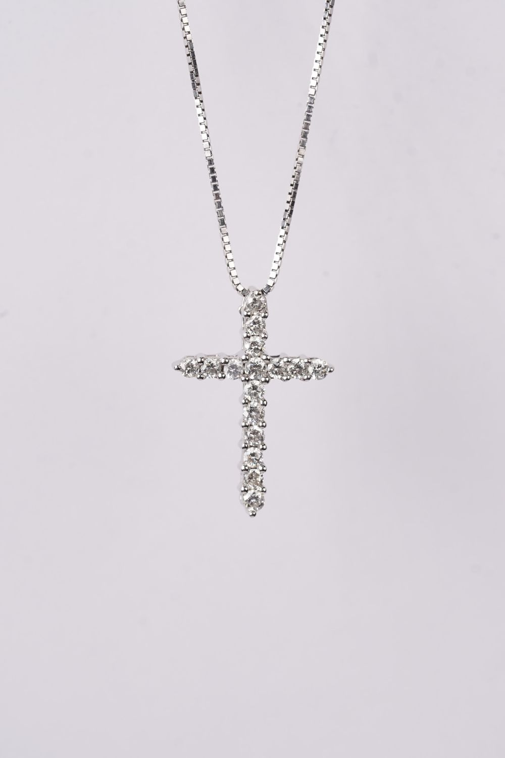 NVE- 14KW 3.3g .48ctw Diamond Cross Necklace 18&quot;