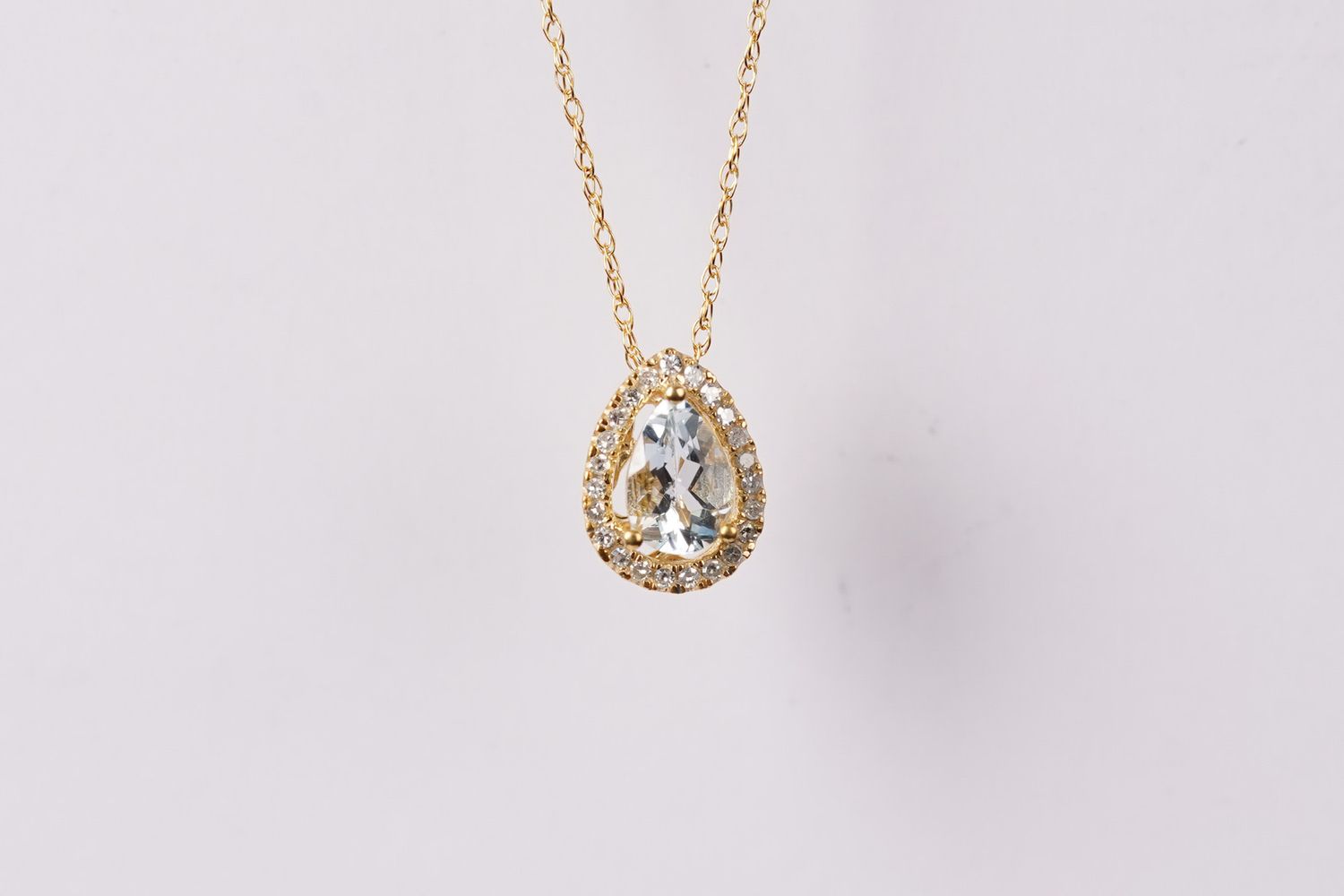 VLL- 14KY 1.27g .42ctw Aquamarine &amp; Diamond Halo Necklace 18&quot;