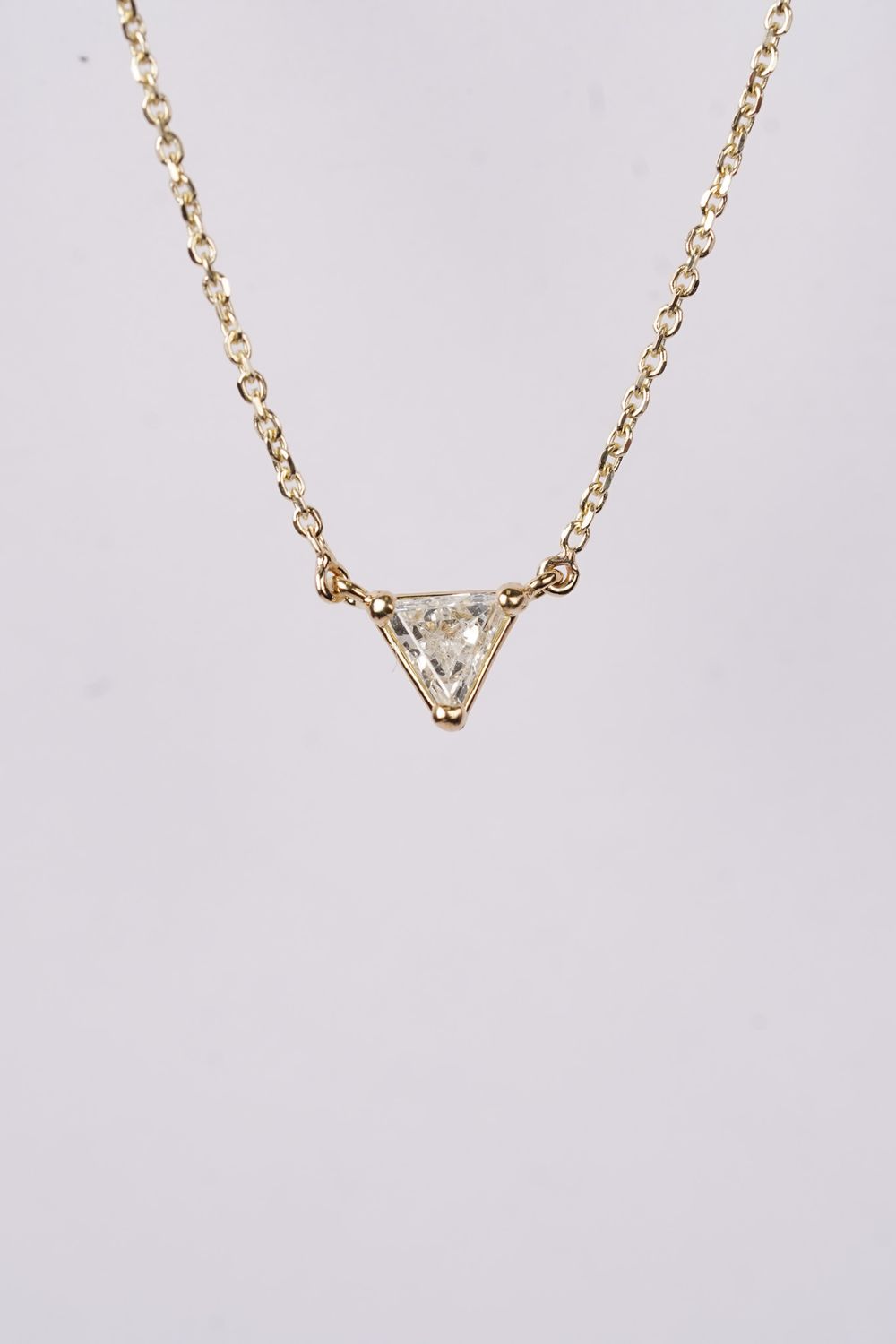 EETX- 14KY 2.16g .30ct I/SI1 Step Cut Trillion Diamond Solitaire Necklace 16-18&quot;