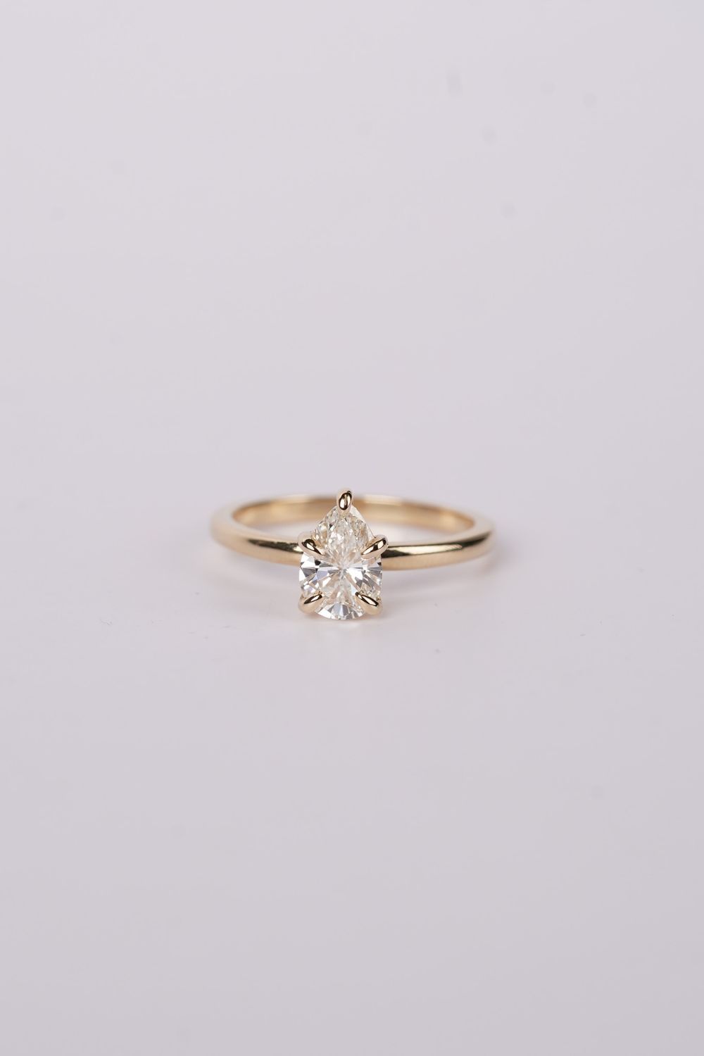 ANTT- 14KY 2.72g 1.05ct I/VS2 Pear Diamond Solitaire Engagement Ring (size 7)