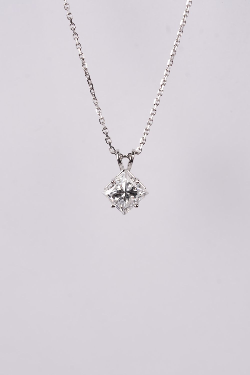 NETT- 14KW 2.37g 1.59ct F/I1 Princess Cut Diamond Solitaire Necklace 16-18&quot;