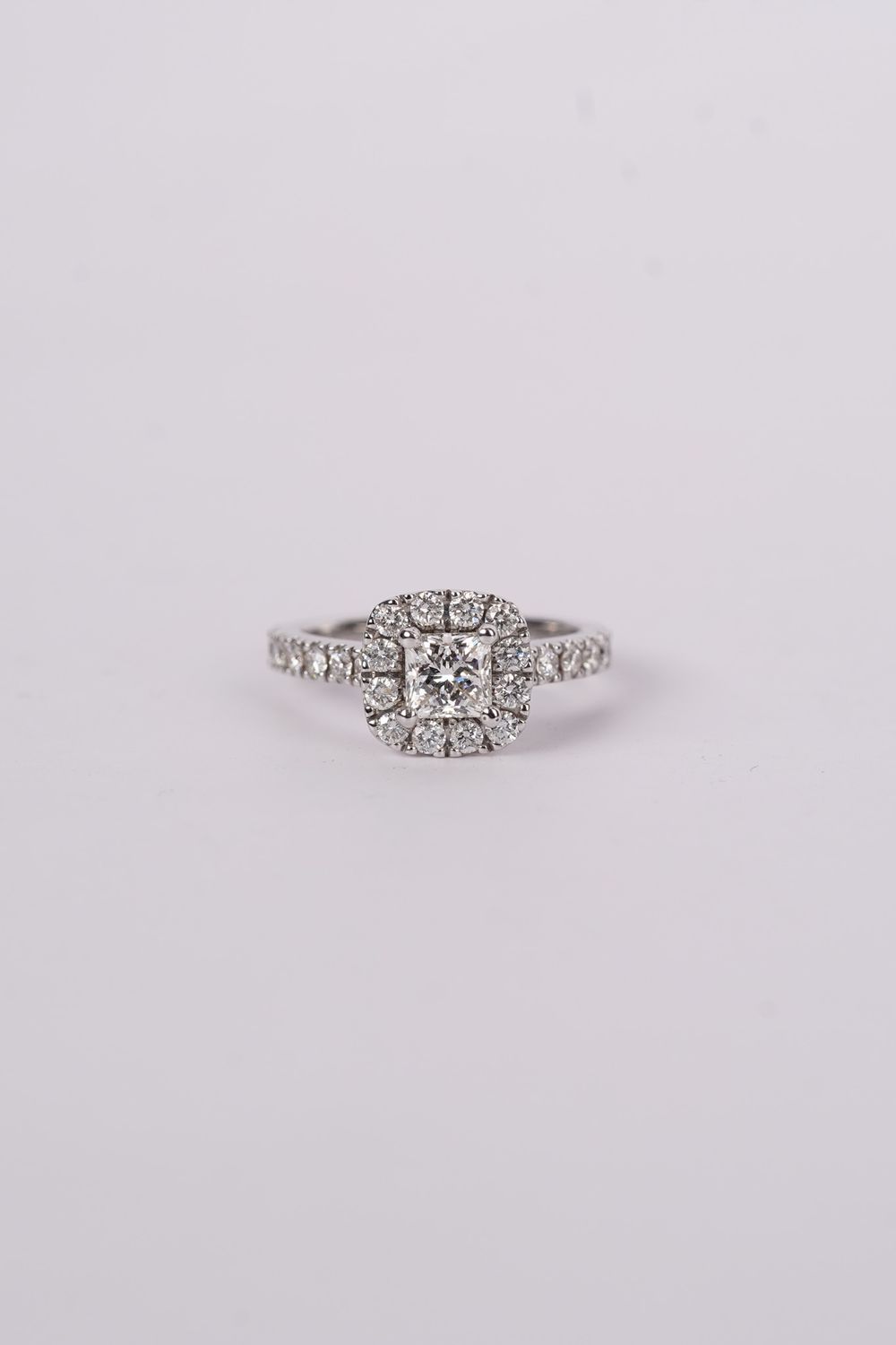 14KW 4.65g 1.75ctw (.75ctr) H/VS1 Princess Cut Diamond Neil Lane Halo Engagement Ring (size 5.75)