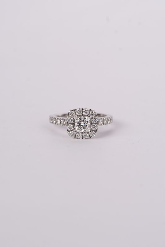 14KW 4.65g 1.75ctw (.75ctr) H/VS1 Princess Cut Diamond Neil Lane Halo Engagement Ring (size 5.75)