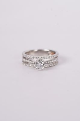 VBET- 18KW 5.5g 1.42ctw (.72ctr) E/SI2 Round Diamond Demarco Engagement Ring (size 6.5)