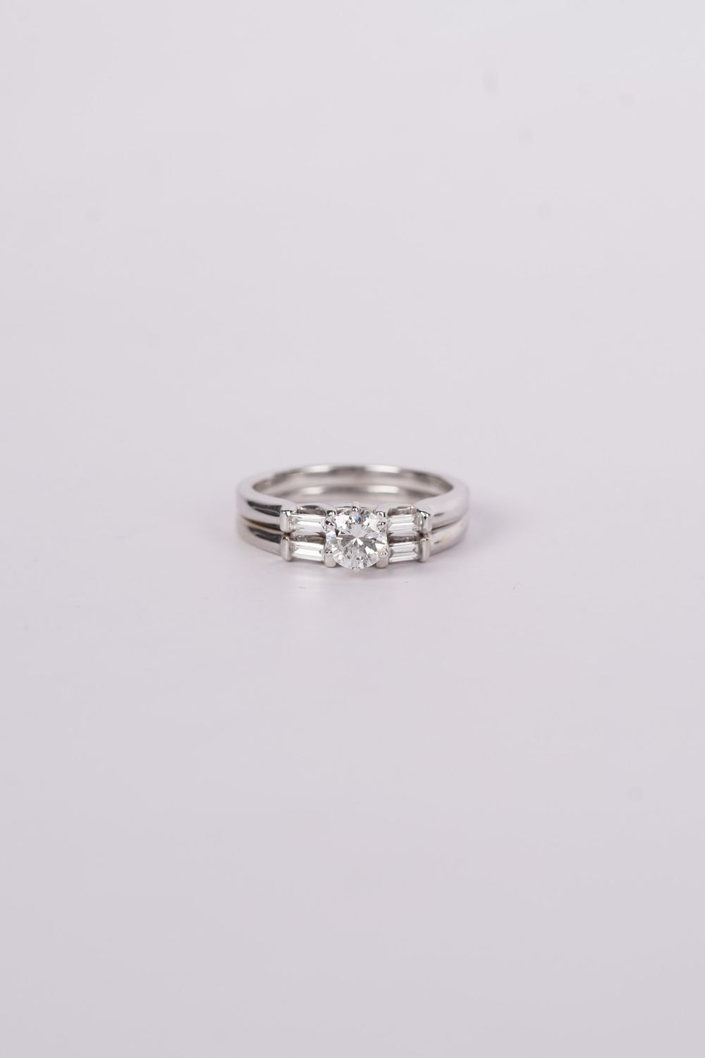 14KW 5.8g 1.00ctw (.64ctr) H/I1 Round Diamond Engagement Ring (size 7.5)