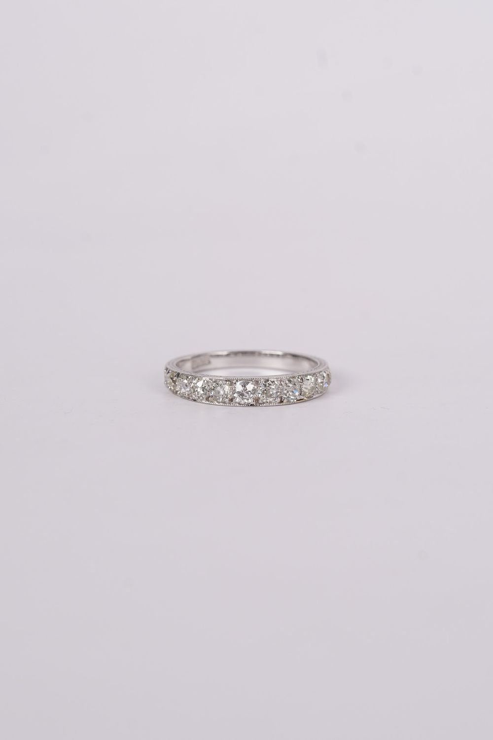 VATT- Platinum 3.38g 1.50ctw Mine Cut Diamond Antique Wedding Band (size 7.5)