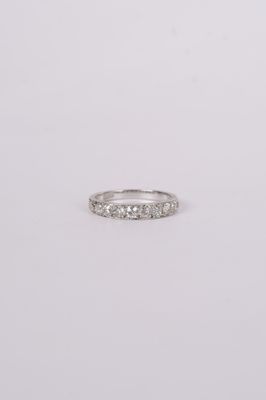 VATT- Platinum 3.38g 1.50ctw Mine Cut Diamond Antique Wedding Band (size 7.5)