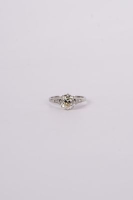 NETT- Platinum 2.98g 1.62ctw (1.52ctr) L/SI1 Mine Cut Diamond Antique Ring (size 5.25)