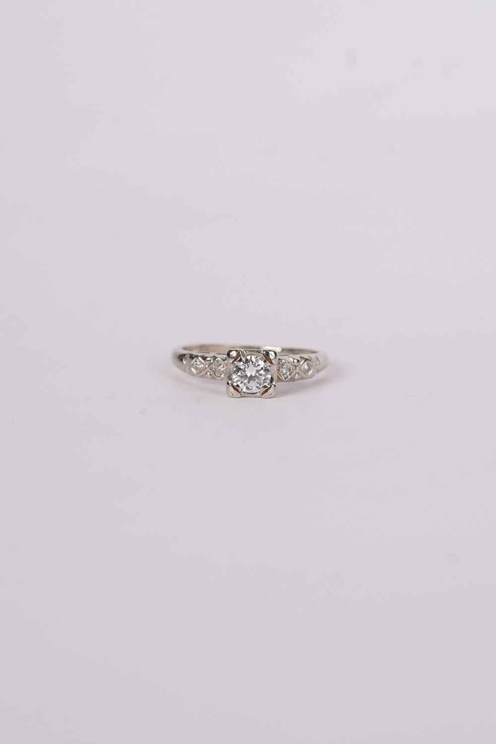 18KW 2.2g .50ctw (.40ctr) G/SI1 European Cut Diamond Antique Ring (size 5.75)