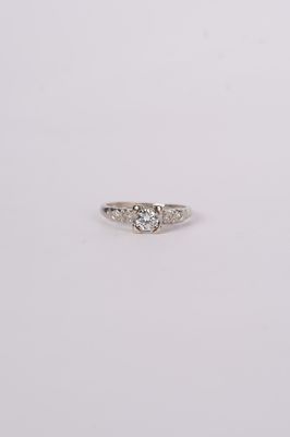 18KW 2.2g .50ctw (.40ctr) G/SI1 European Cut Diamond Antique Ring (size 5.75)
