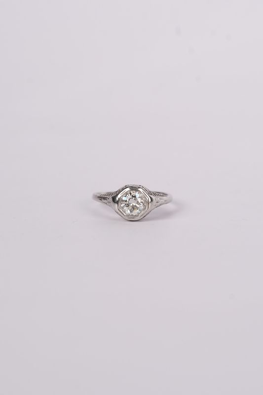 VVTT- Platinum 3.36g .70ct H/VS2 European Cut Diamond Antique Ring (size 6)