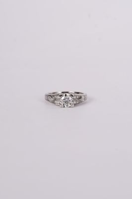 NVTT- 18KW 5.28g 1.32ctw (1.10ctr) H/SI2 European Cut Diamond Vintage Ring (size 6.75)
