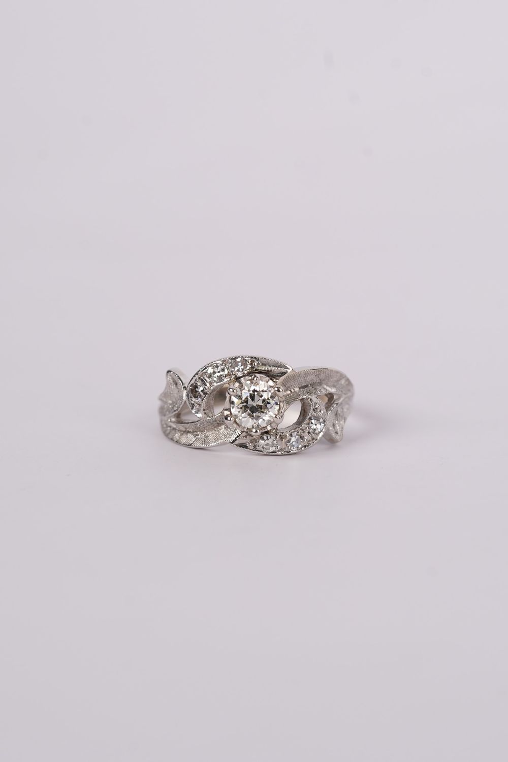 14KW 5.0g .70ctw (.58ctr) H/VS1 Old European Cut Diamond Antique Spiral Ring (size 9.5)