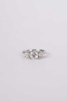 IATTX-14KW 4.42g 2.80ctw (1.82ctr) J/SI1 Old Mine Cut Diamond Antique Ring (size 7)