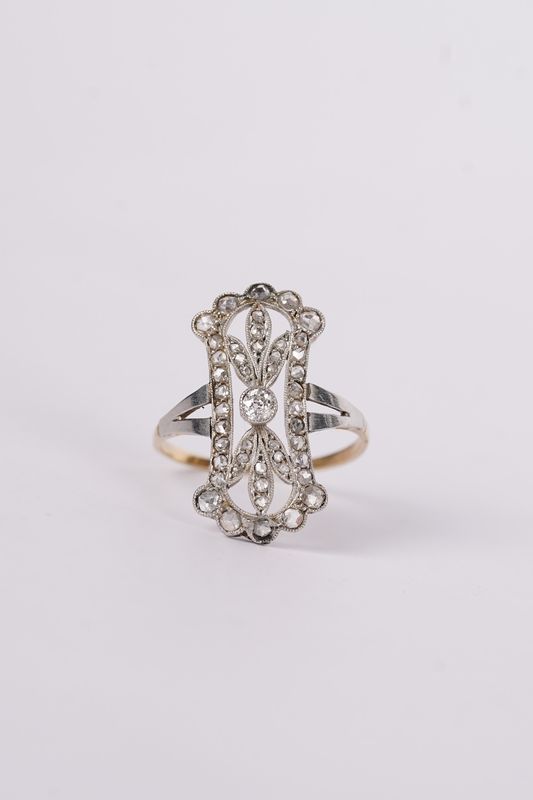 LITX-Platinum/18KY 4.0g .70ctw Diamond Antique Ring (size 8.5)